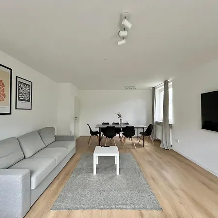 Guesthouse Bielefeld Apartment *